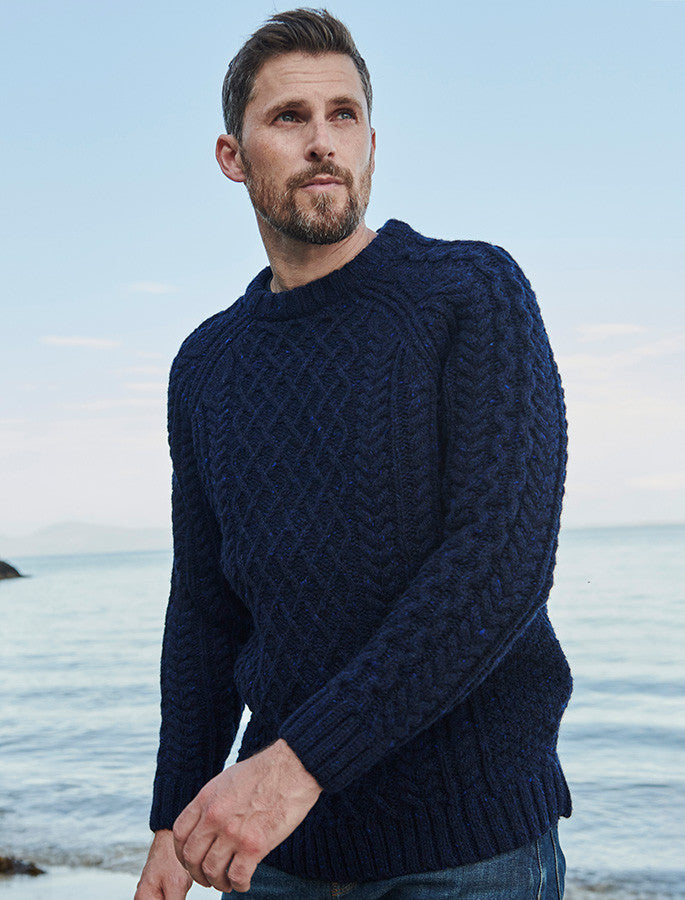 DONEGAL'S CREW NECK MENS ARAN SWEATER