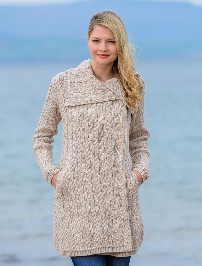 LARGE COLLAR ARAN COAT